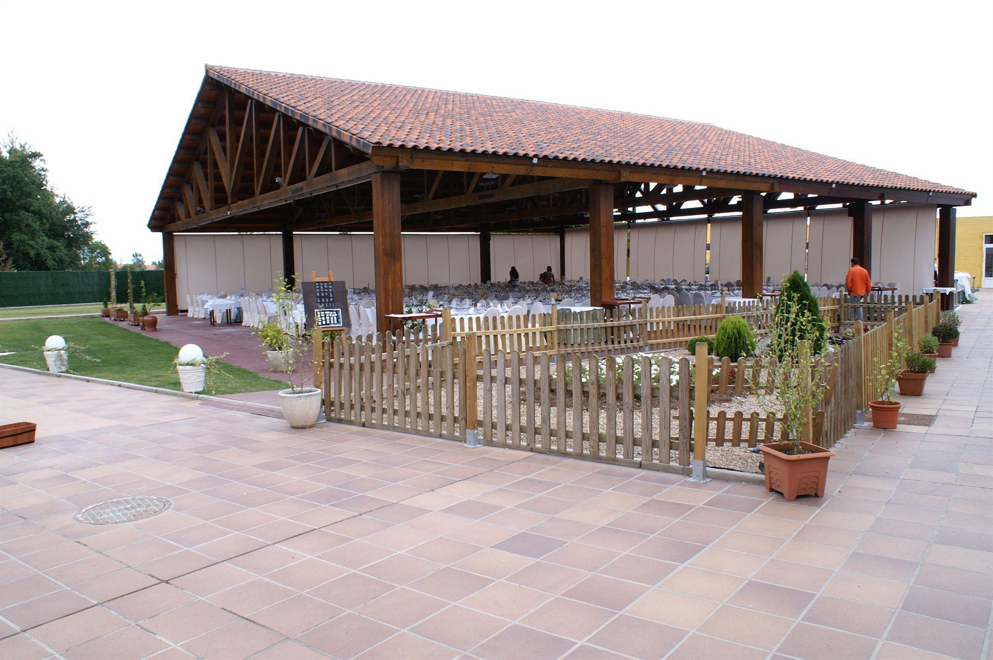 Rey Sancho Palencia Hotel Exterior photo