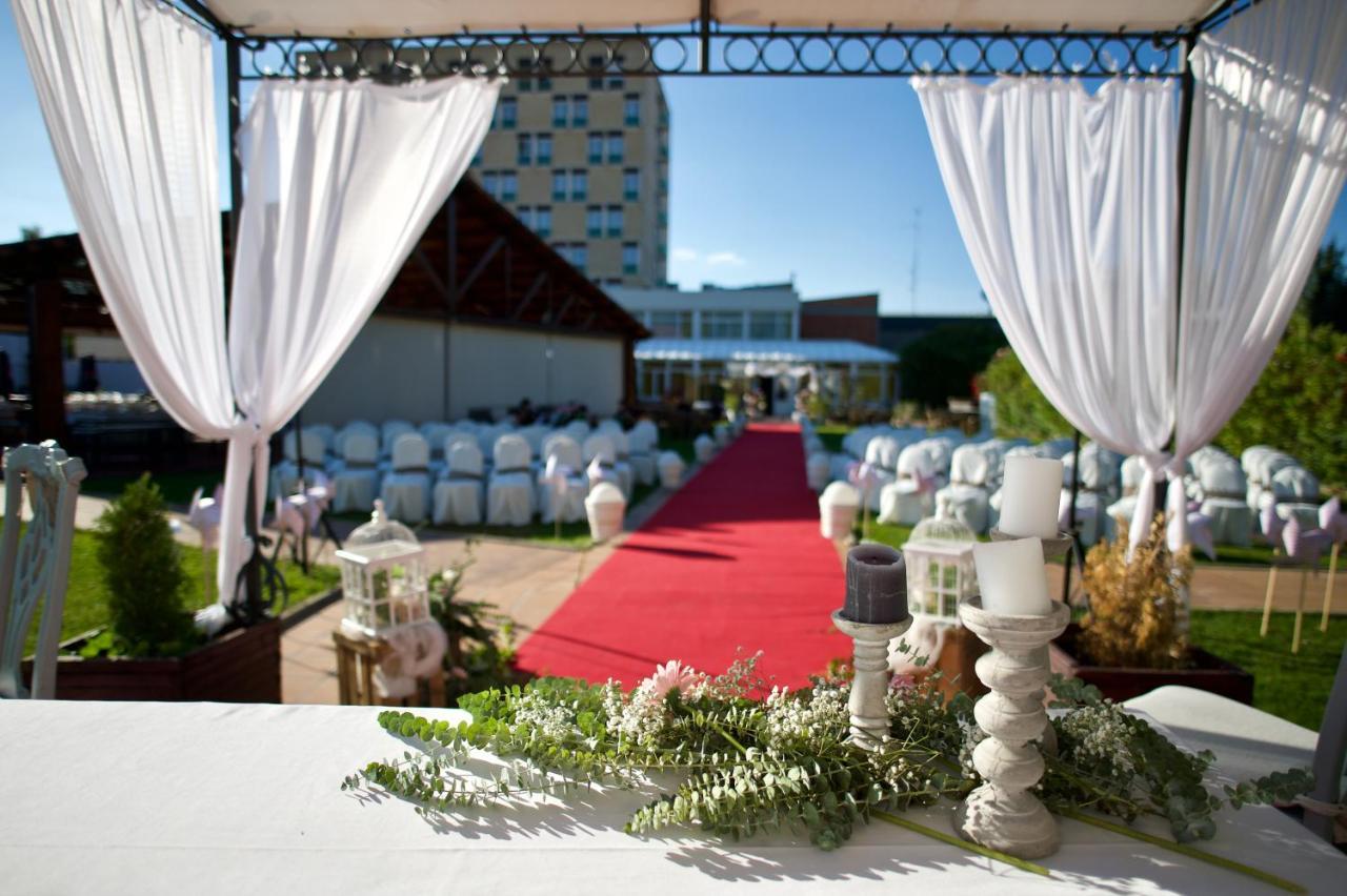 Rey Sancho Palencia Hotel Exterior photo